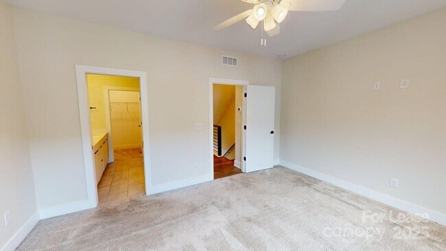 Building Photo - 1211 Minter Pl