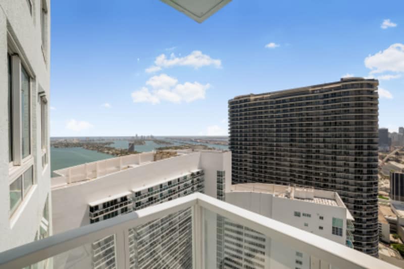 Building Photo - 1900 N Bayshore Dr