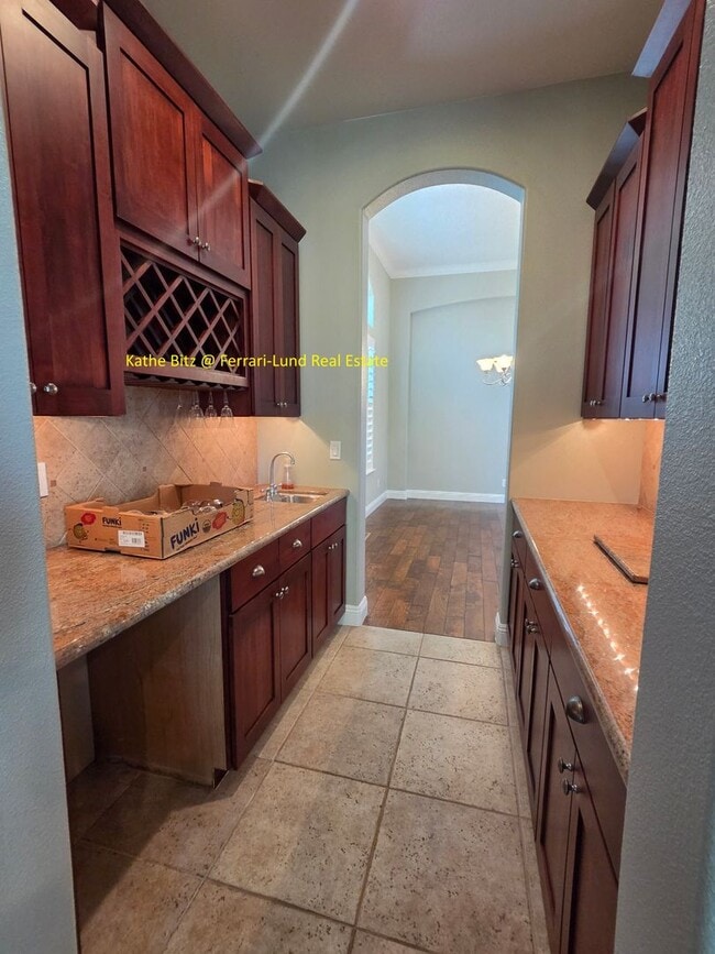 Building Photo - 5005 Landy Bank Ct