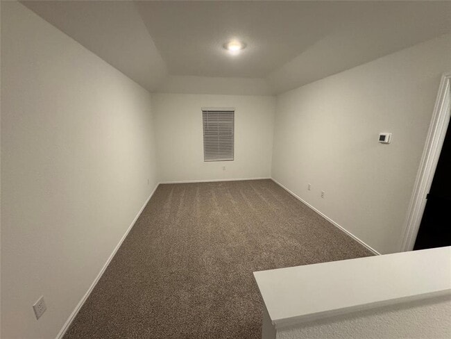 Building Photo - 12114 Pike Bnd