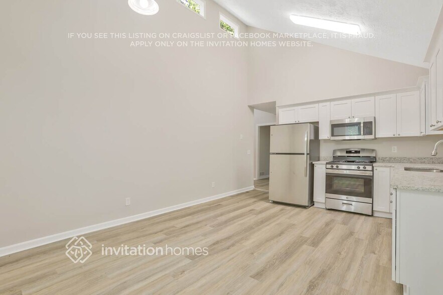 Building Photo - 4036 Macedin Ct