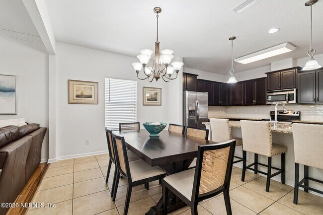 Building Photo - 206 Mission Cove Cir