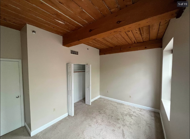 Building Photo - 335 Cypress St