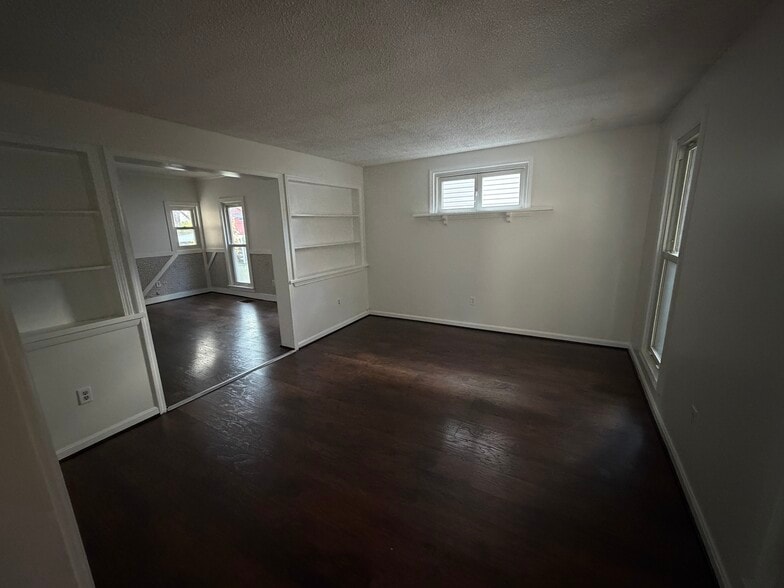 Building Photo - 237 Tremont St