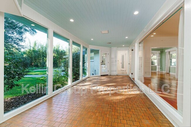 Building Photo - 1203 Easton Dr