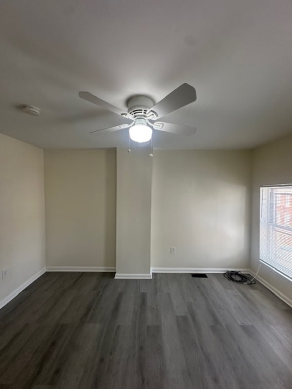 Building Photo - 1127 Cleveland St