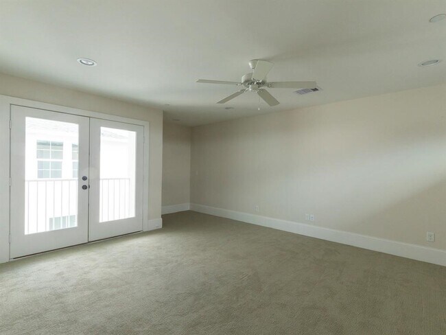 Building Photo - 3821 N Braeswood Blvd