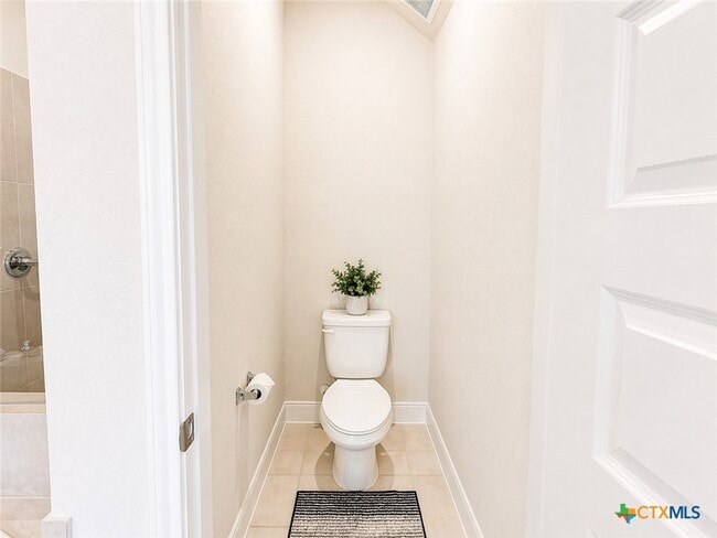 Building Photo - 1841 Windward Wy