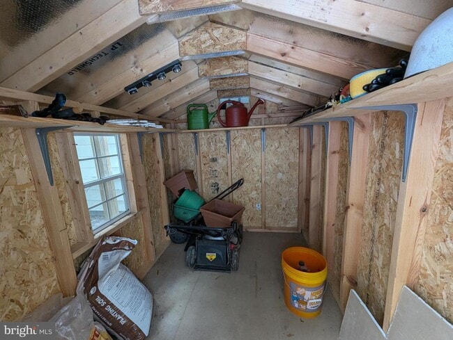 Building Photo - 8358 Stationhouse Ct