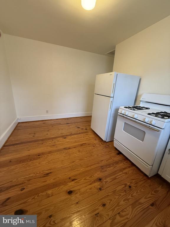 Building Photo - 515 Pitt St