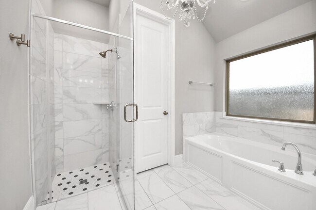 Building Photo - 10719 Lacaille Ln