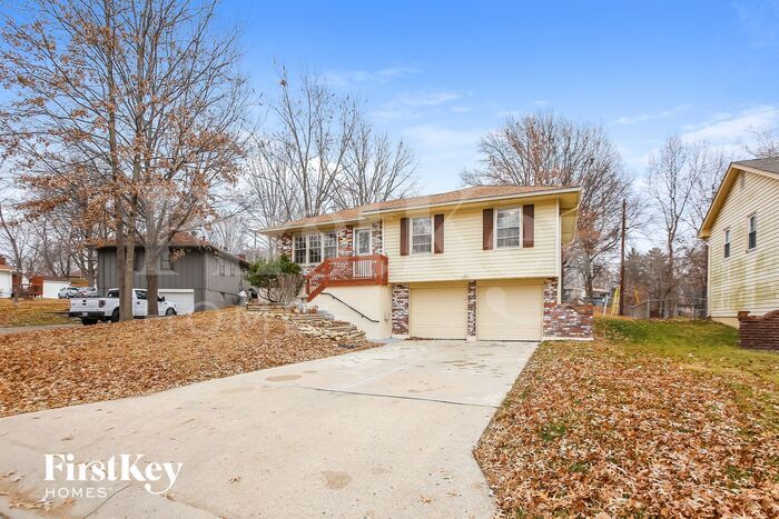 Primary Photo - 7625 NW Milrey Dr