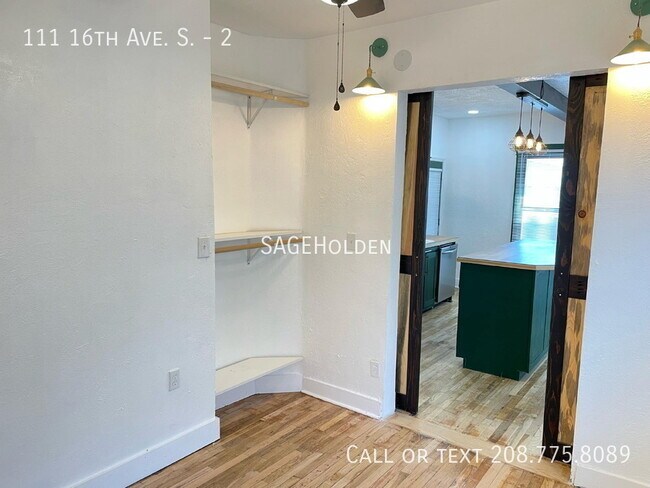 Building Photo - 111 16th Ave S