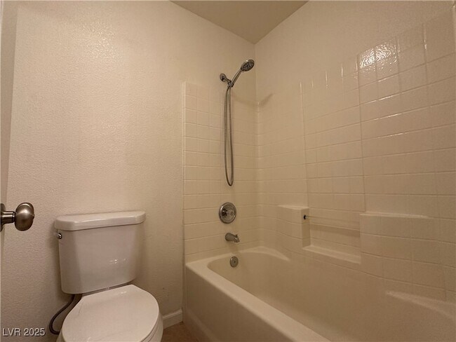 Building Photo - 2411 Brockton Way