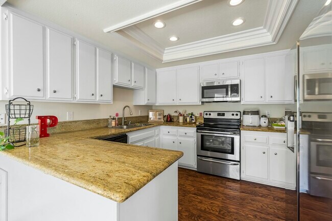 Building Photo - 616 Kumquat Way