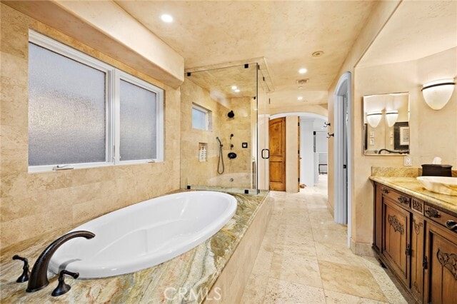 Building Photo - 900 E Balboa Blvd