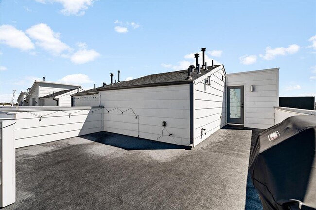 Building Photo - 1817 Elite Dr
