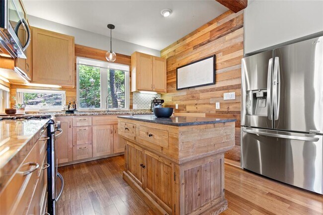 Building Photo - 14514 Hunters Pass