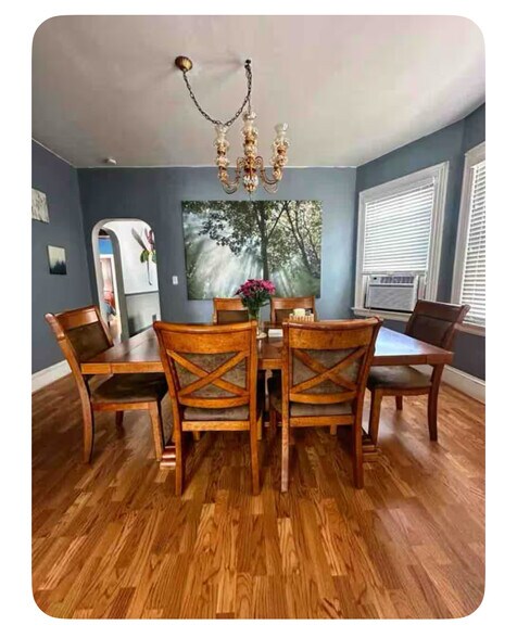 Dining - 105 Vinton St