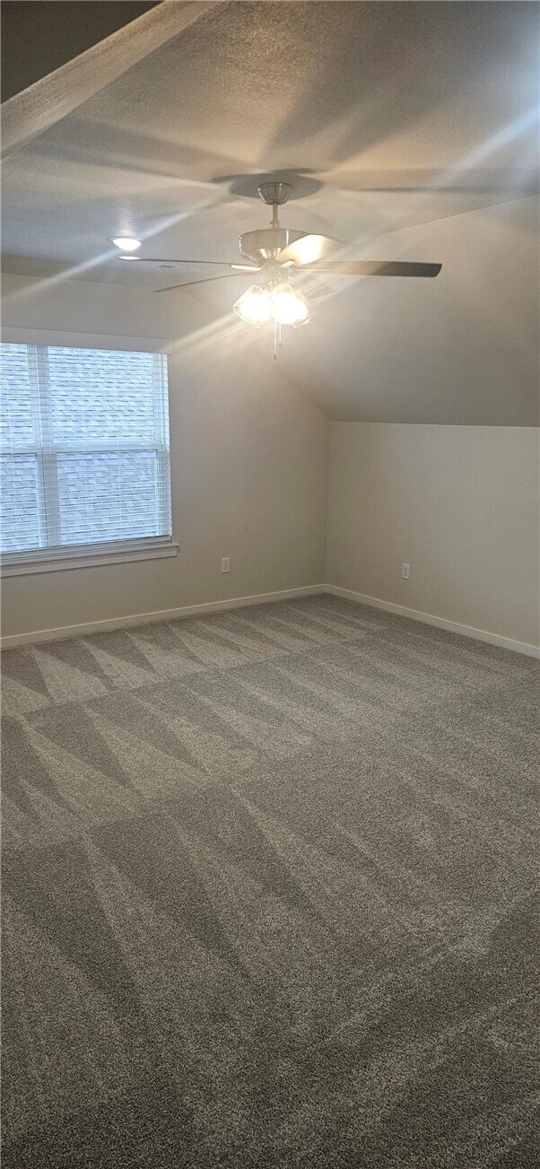 Building Photo - 516 S Benchmark Ln