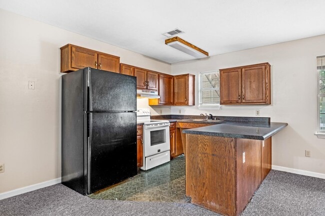 Building Photo - 199 S Brook St