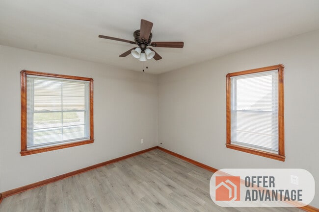 Building Photo - 3026 Torrington Ave