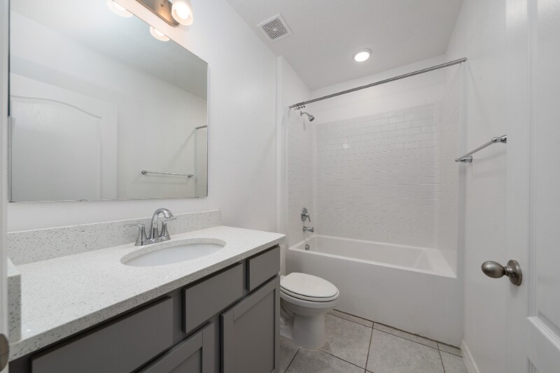 Building Photo - 557 Pawnee Ct