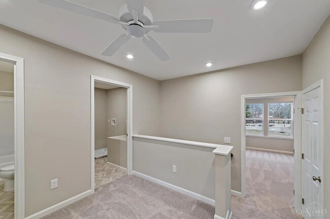 Building Photo - Trendy Newer-Build 3BR Craftsman with Loft, Patio & Attached Garage in Cincinnati