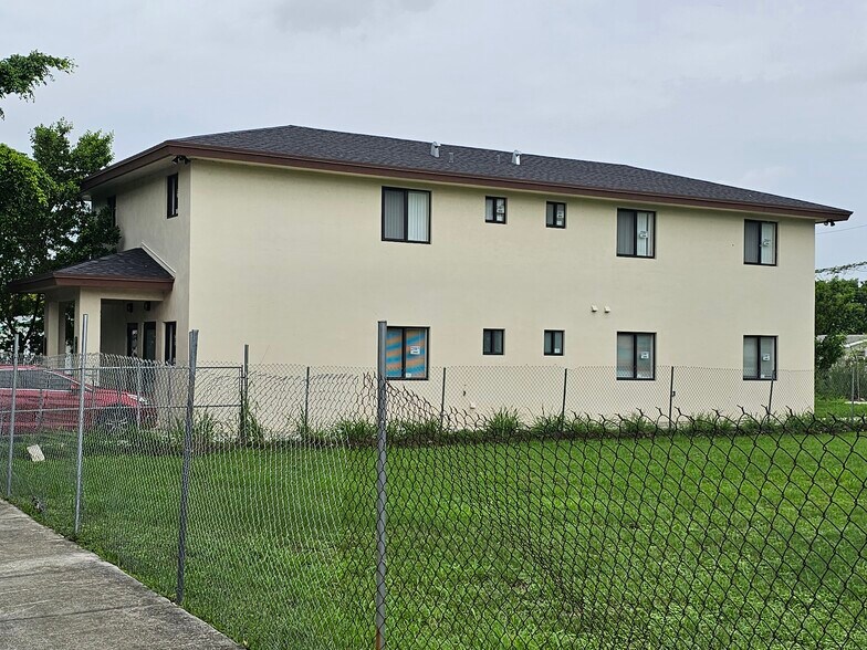 Building Photo - 10455 SW 179th St