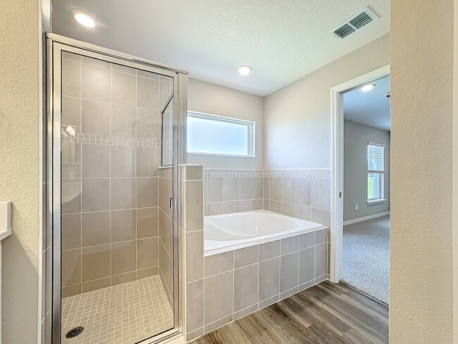 Building Photo - 877 Cypress Creek Run