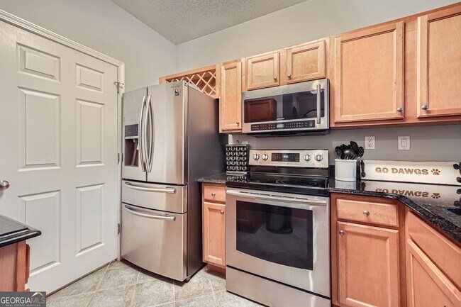 Building Photo - 4333 Dunwoody Park