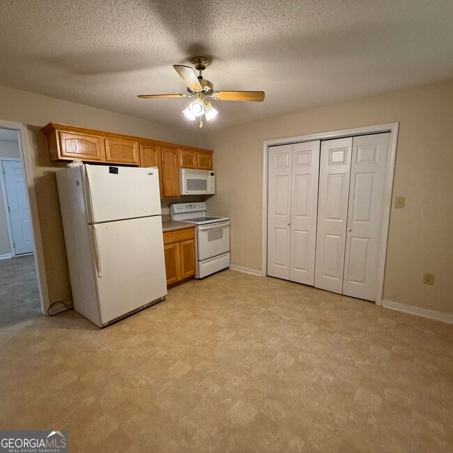 Building Photo - 1207 Edna Pl