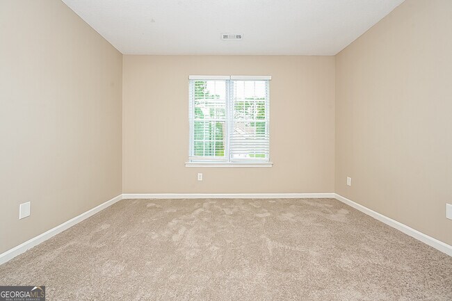 Building Photo - 176 Pine Branch Dr