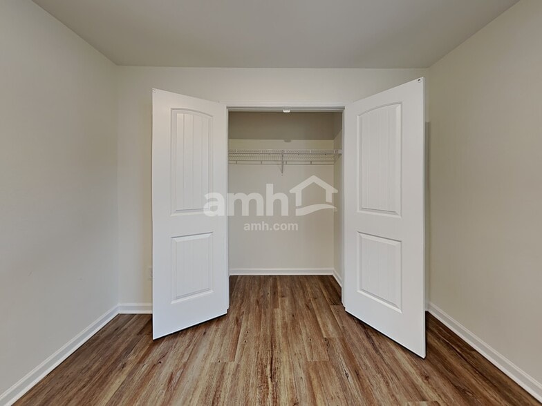 Building Photo - 6072 Mason Tucker Dr