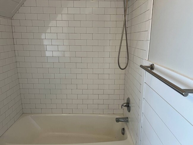 Building Photo - 1114 Union St