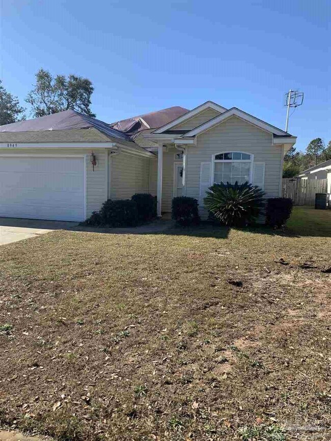 Building Photo - 8949 Camelot Pl