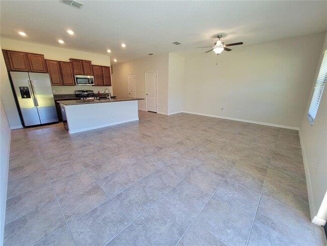 Building Photo - 16922 Red Brick Ln