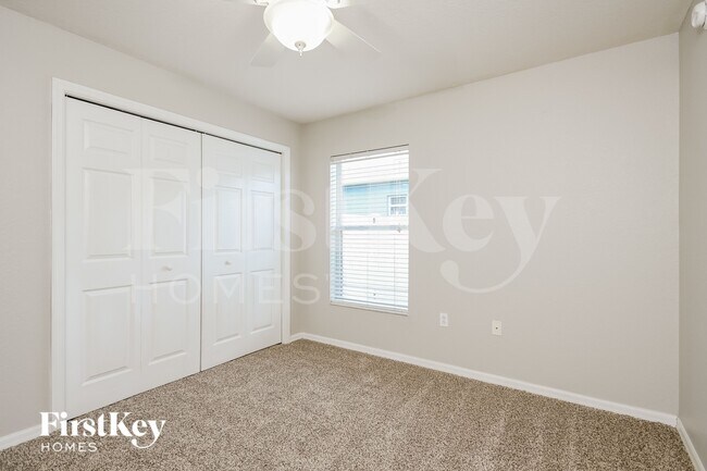 Building Photo - 4736 Mandolin Loop