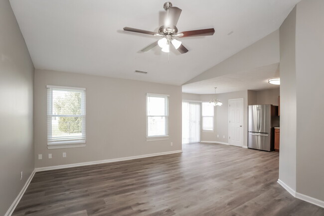 Building Photo - 1312 River Ridge Dr
