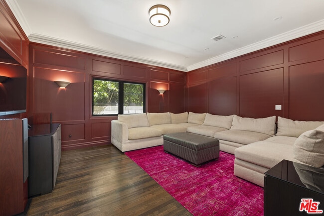 Building Photo - 2325 Duxbury Cir