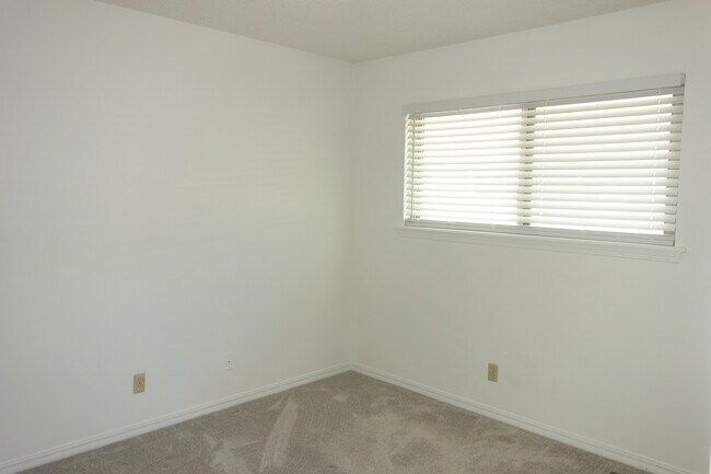 Secondary Bedroom - 3421 E 35th St