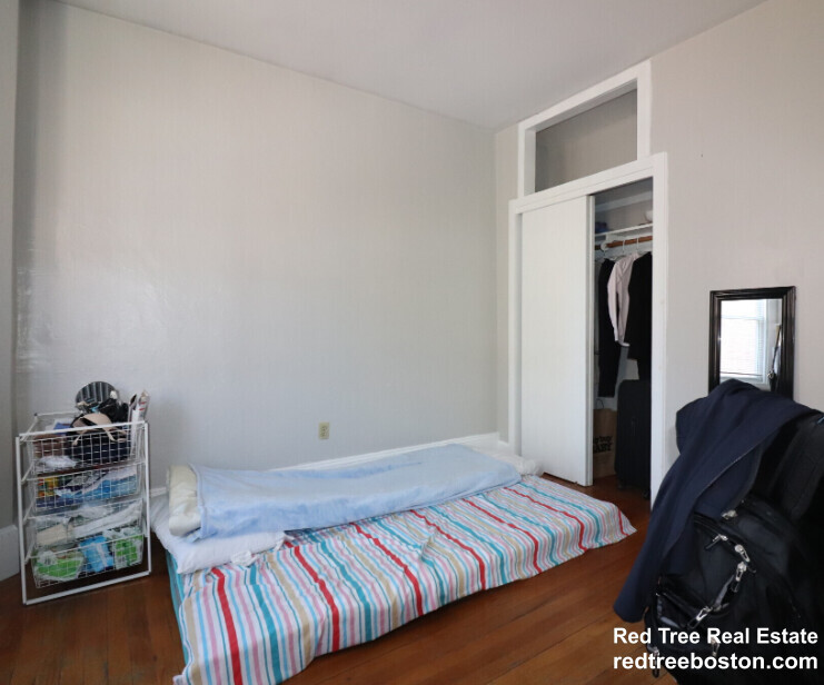 Apt 8 - 468 Park Dr