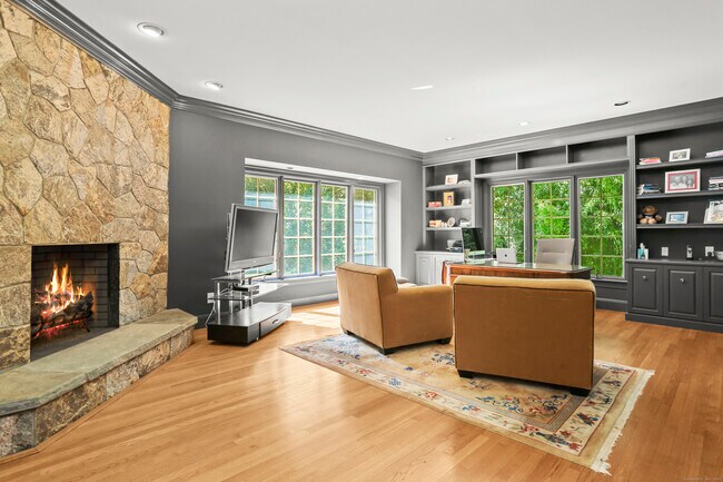 Building Photo - 4 Mountain Laurel Dr