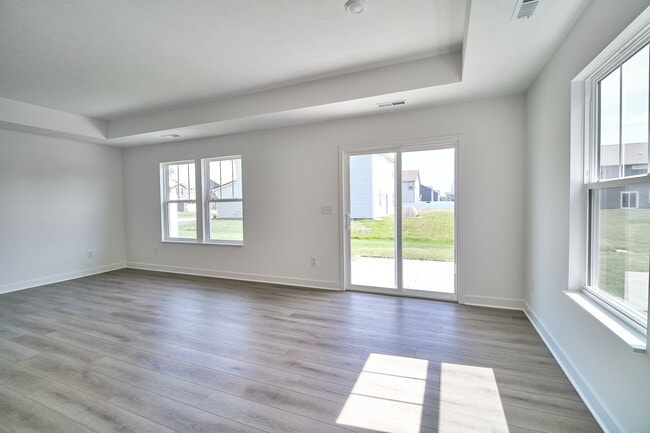 Building Photo - 8699 Maroska St