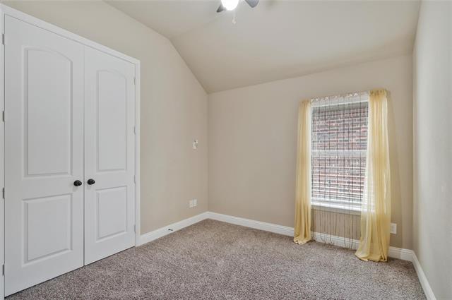 Building Photo - 855 Forest St