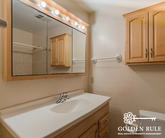 Building Photo - 6112 NW 52nd Terrace