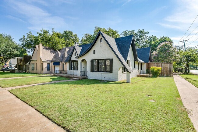 Building Photo - 3257 Greene Ave