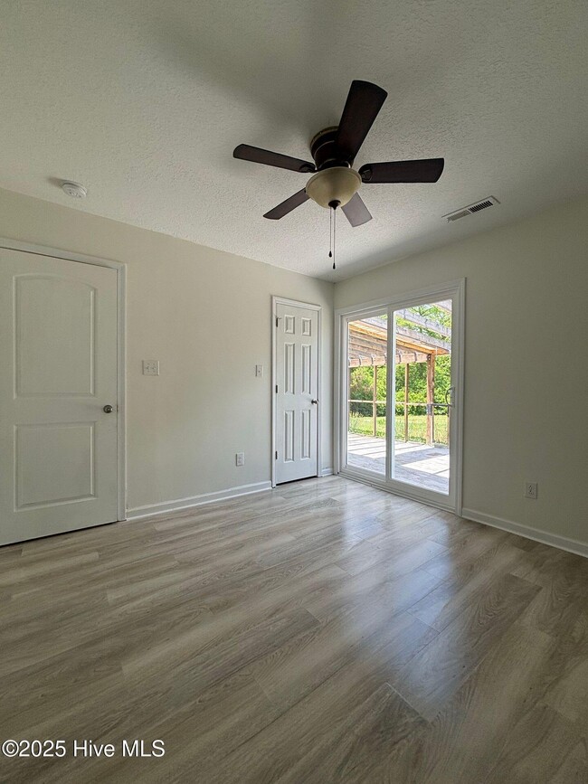 Building Photo - 132 Braeburn Blvd