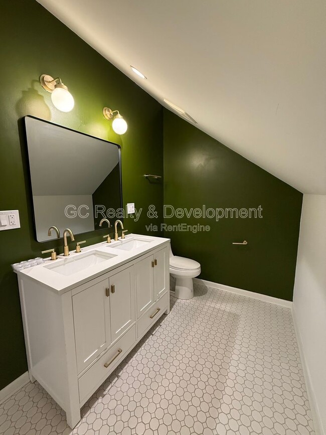 Building Photo - 2036 S 1st Ave