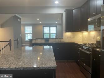 Building Photo - 1880 Thistle Ct